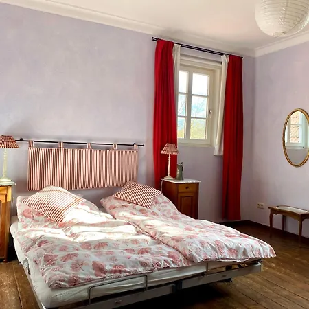 Апартаменты Turmwohnung Schloss Heldritt *